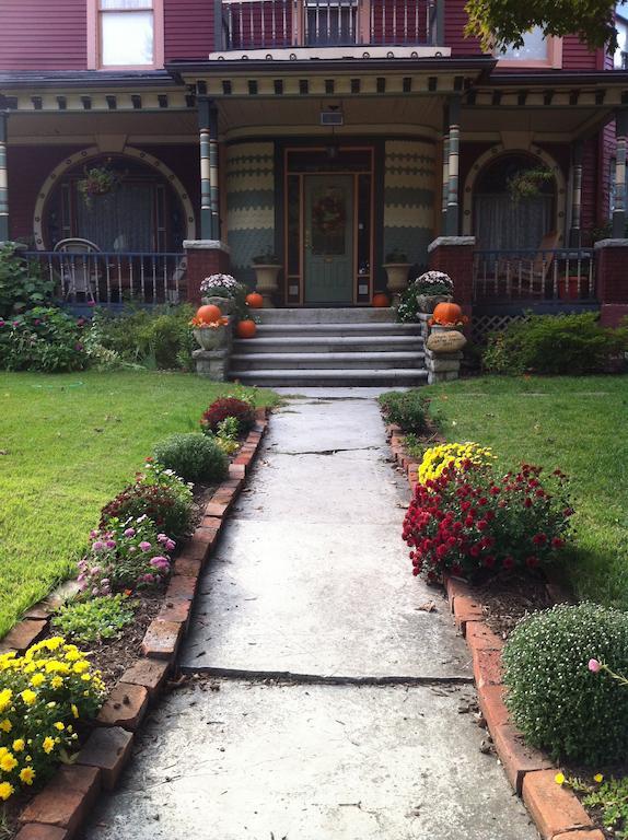 Grand Avenue Bed And Breakfast Carthage Esterno foto
