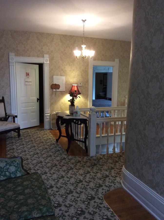 Grand Avenue Bed And Breakfast Carthage Esterno foto