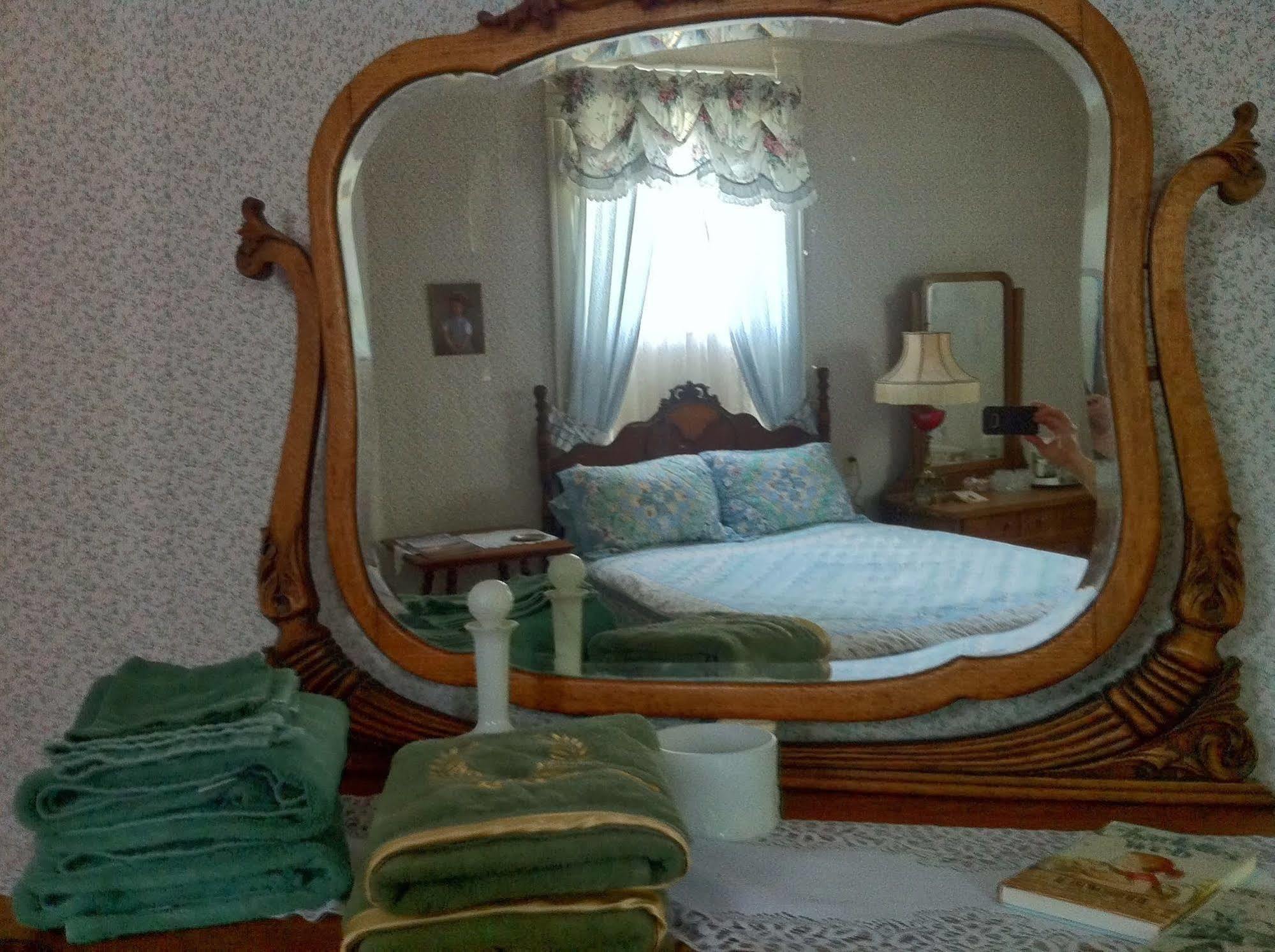 Grand Avenue Bed And Breakfast Carthage Esterno foto